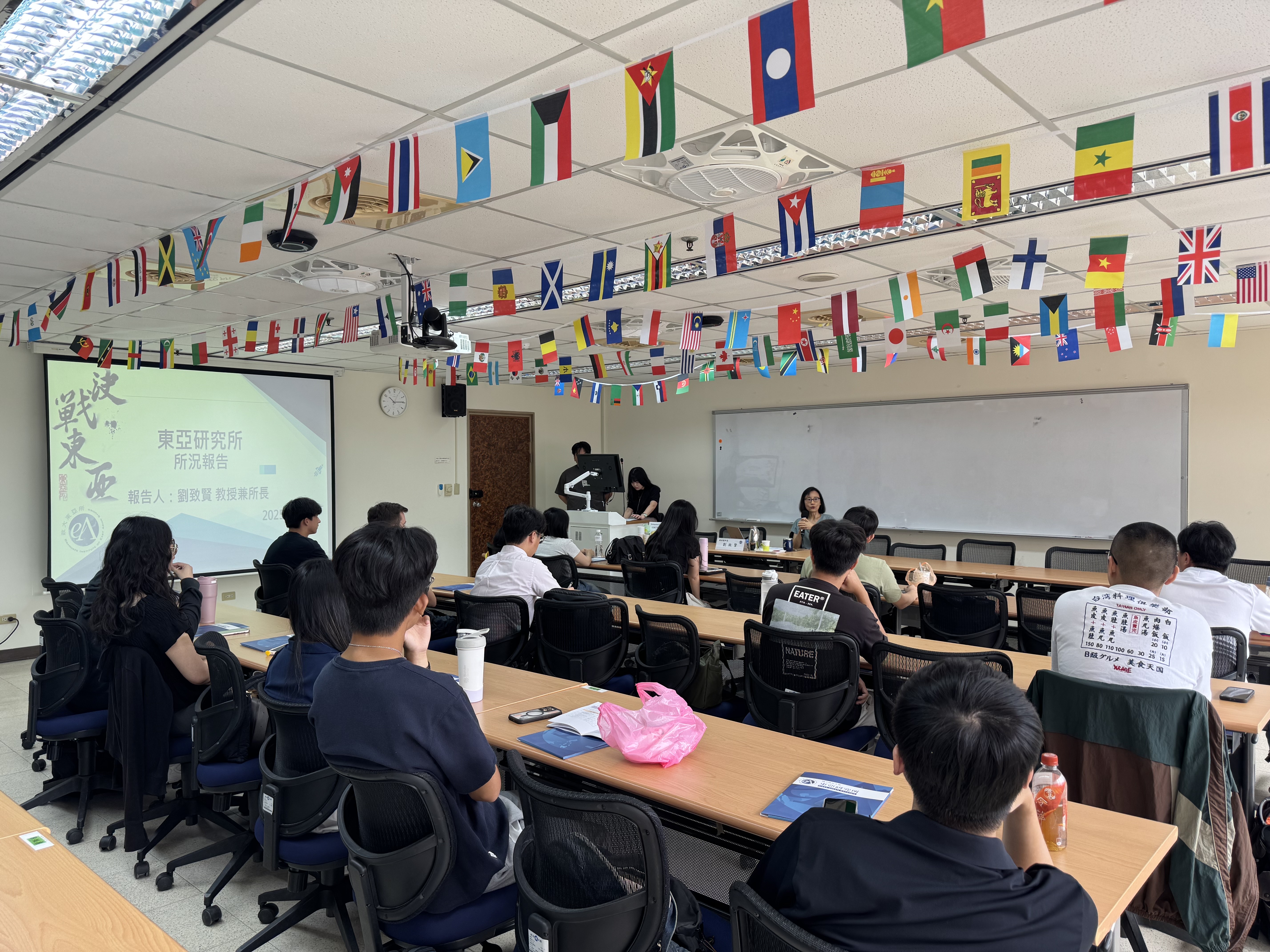 東亞所辦理新生工作坊 協助新生提早規劃與經驗傳承